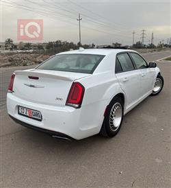 كرايسلر 300